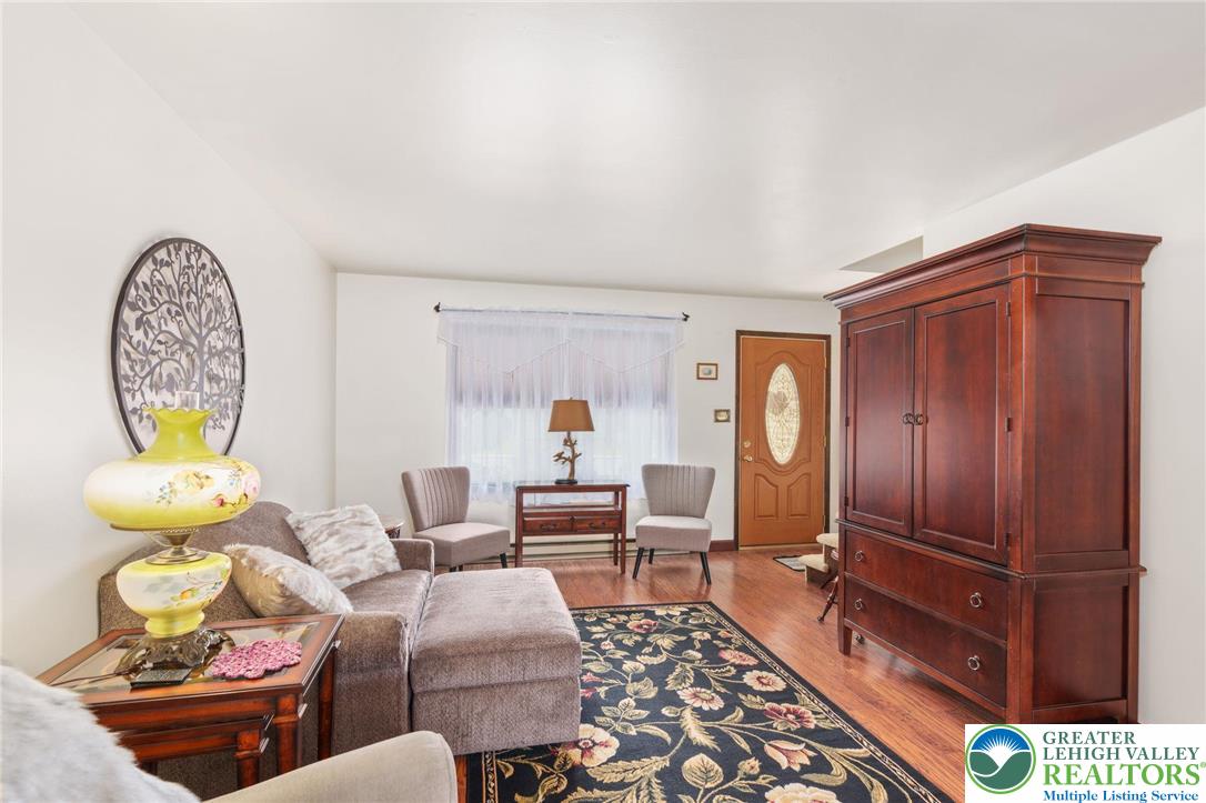 305 North Ruch Street Coplay, PA 18037 - Photo 5 of 31 Gallery Image 5