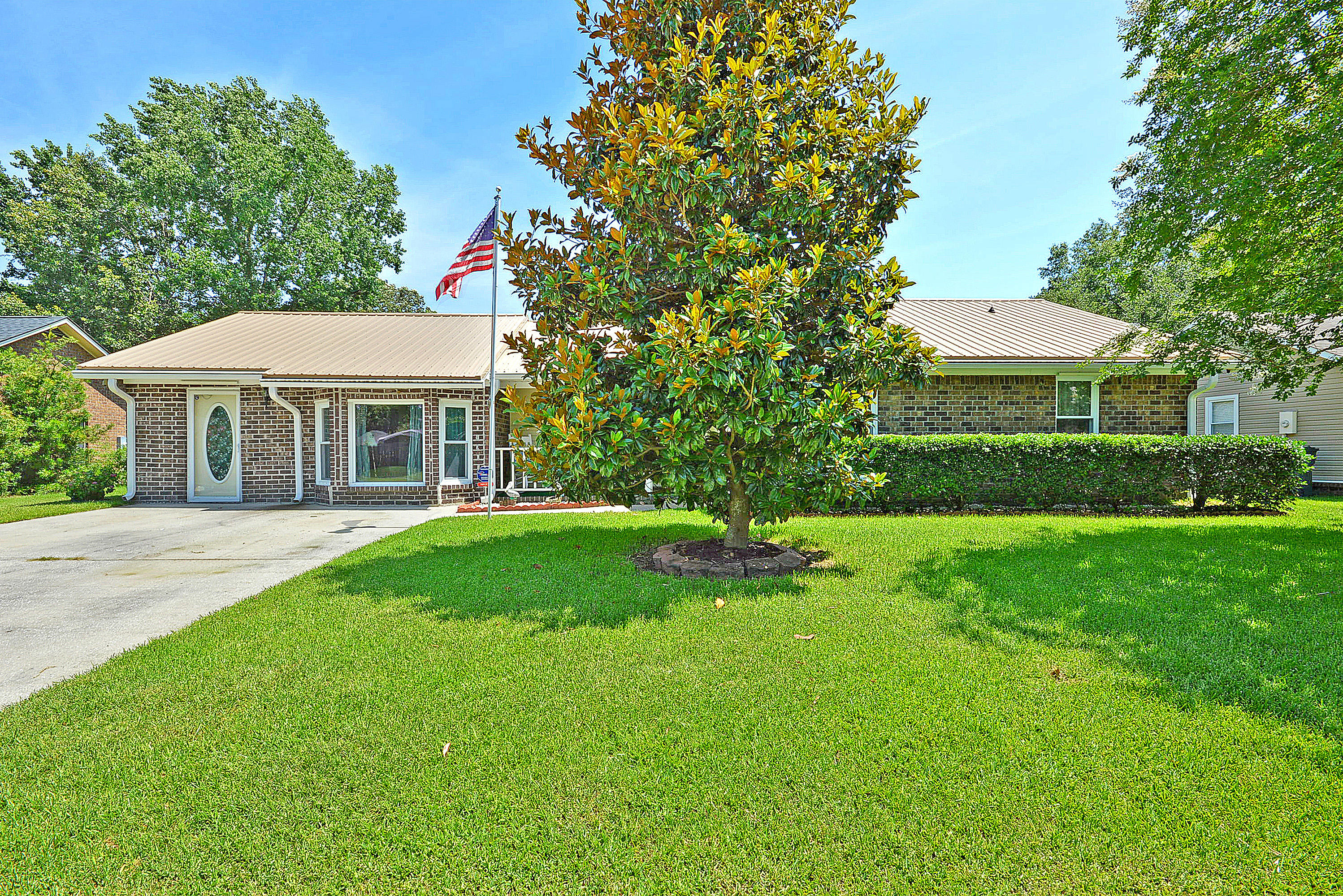 448 Fox Hunt Road Goose Creek, SC 29445 - Photo 1 of 31 DSC_0722 copy