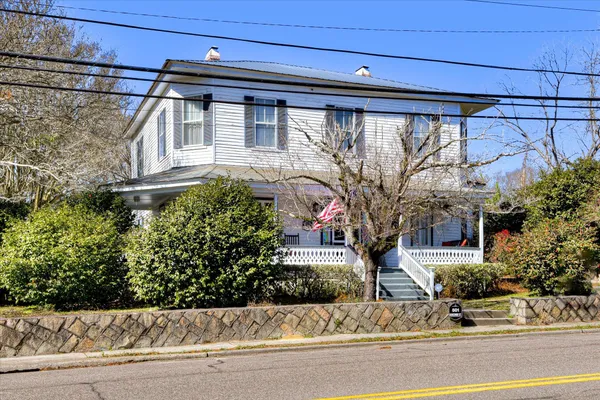 $399,900 | 501 Buncombe Street, Edgefield, SC 29824