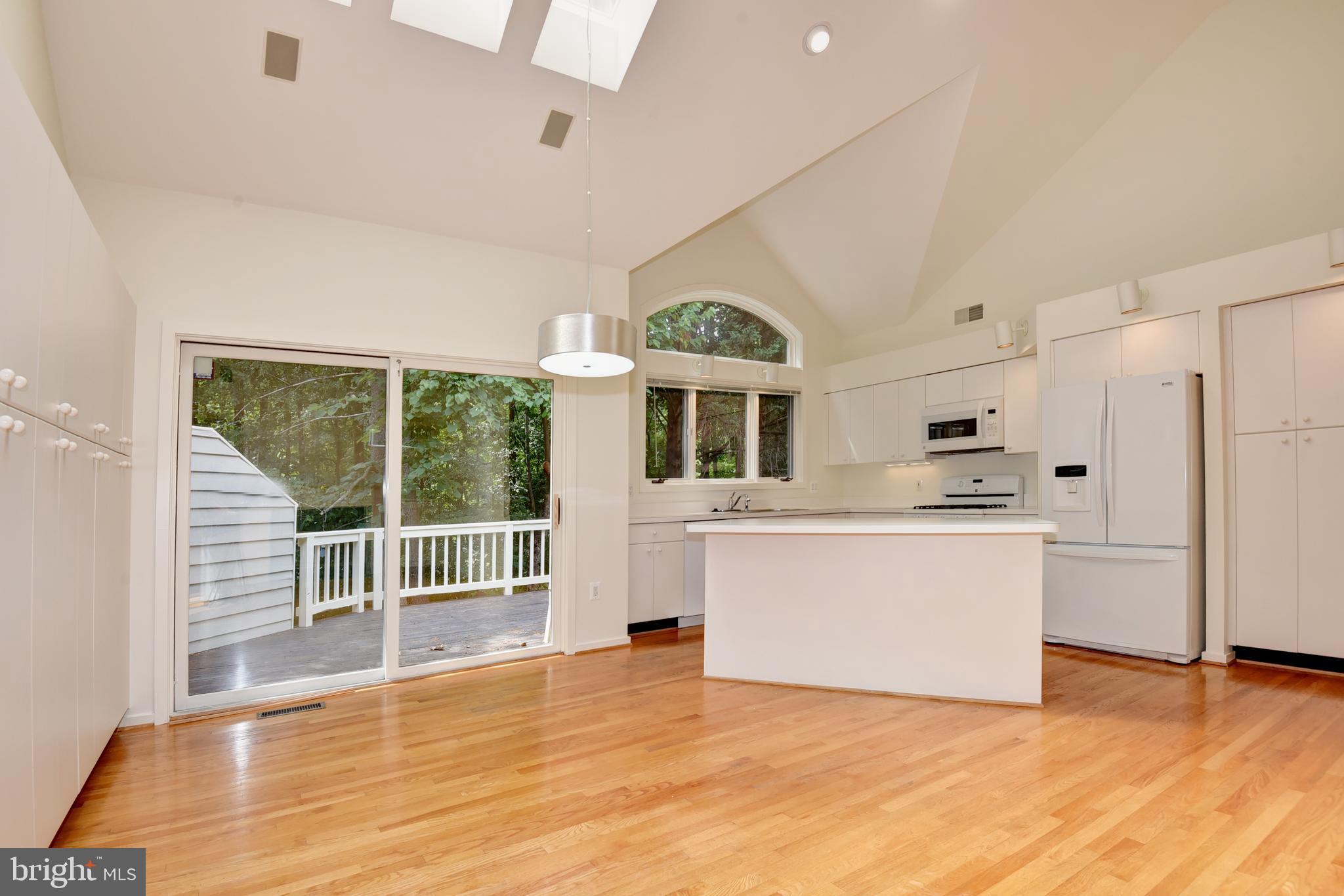 11571 Hemingway Drive Reston, VA 20194 - Photo 15 of 41