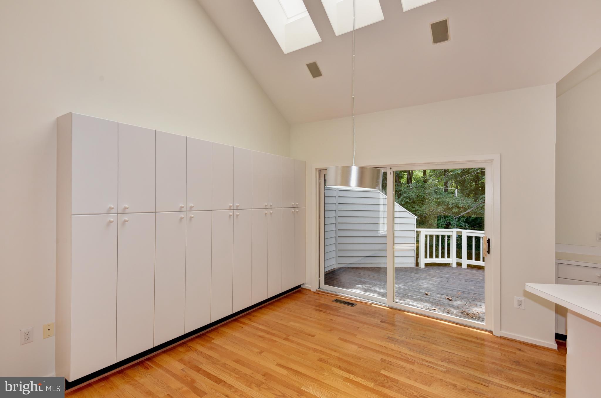 11571 Hemingway Drive Reston, VA 20194 - Photo 16 of 41