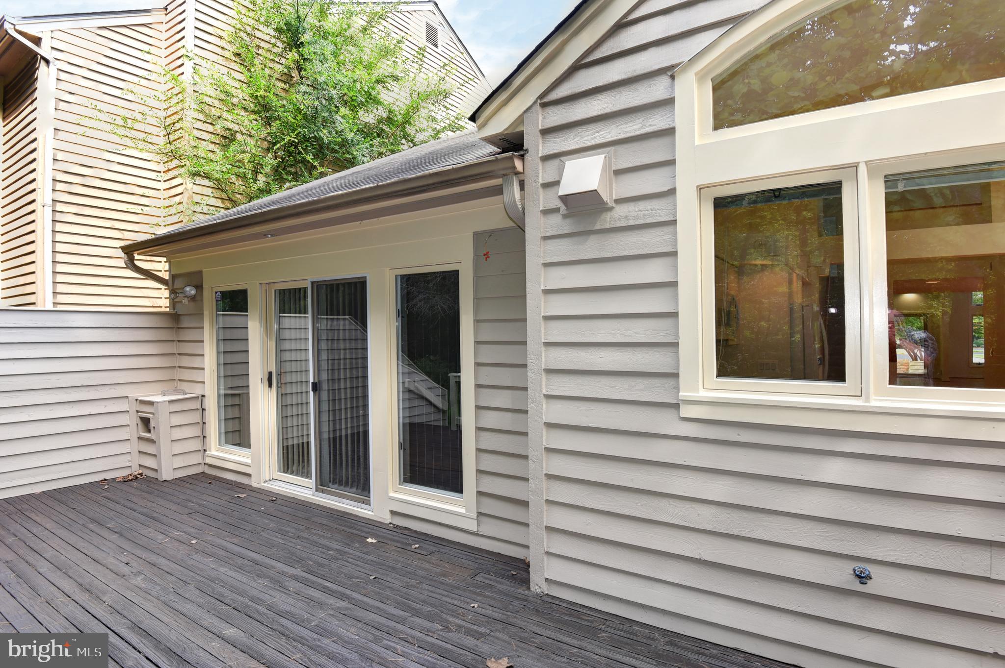 11571 Hemingway Drive Reston, VA 20194 - Photo 23 of 41