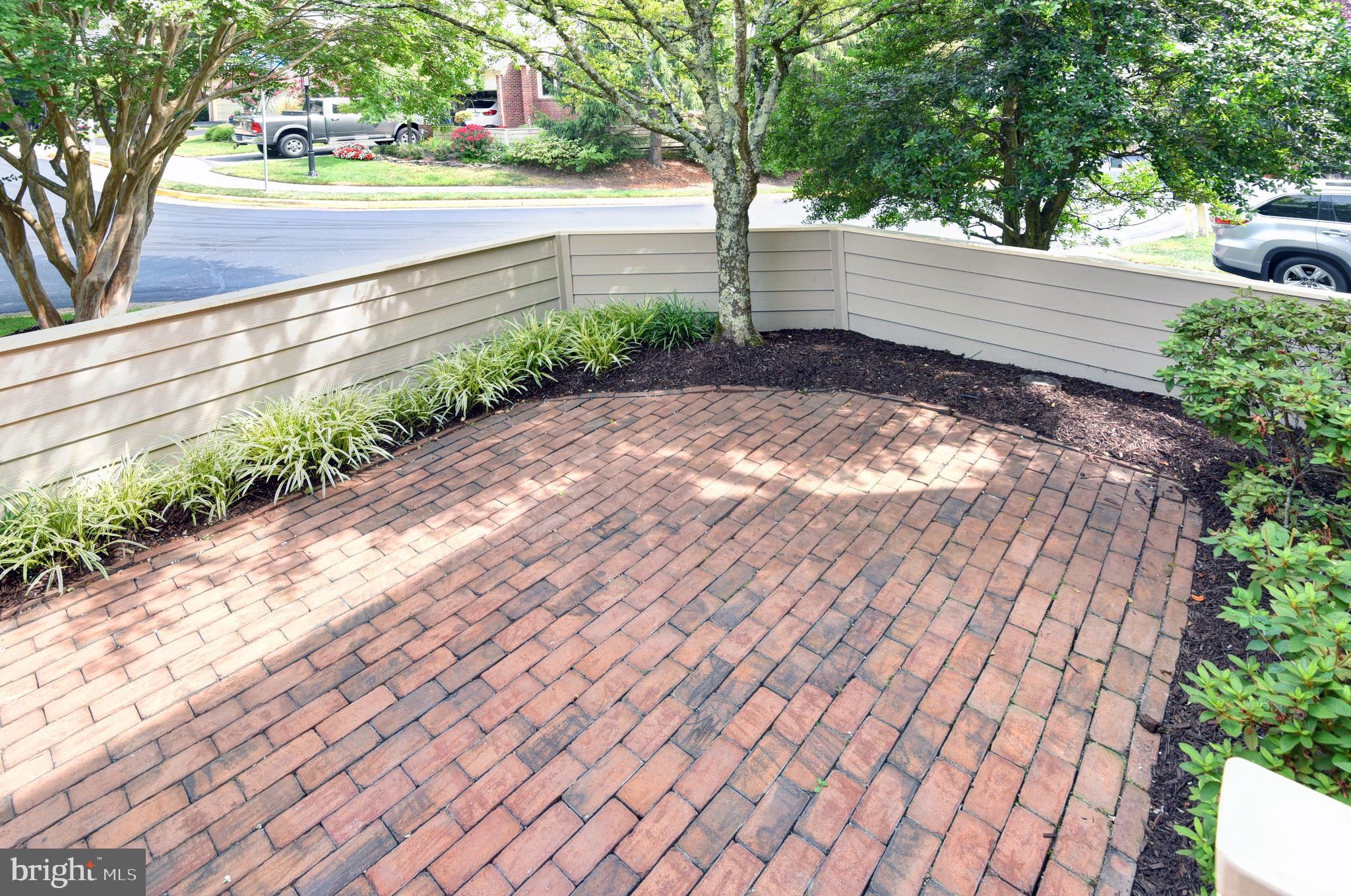 11571 Hemingway Drive Reston, VA 20194 - Photo 4 of 41
