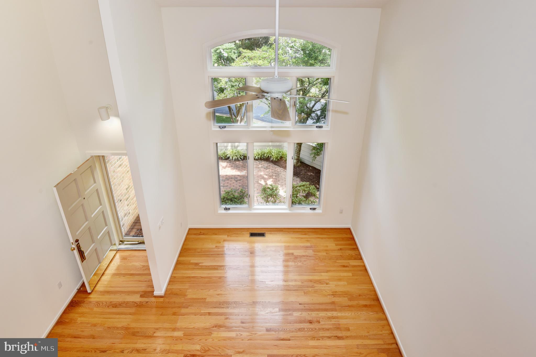 11571 Hemingway Drive Reston, VA 20194 - Photo 34 of 41