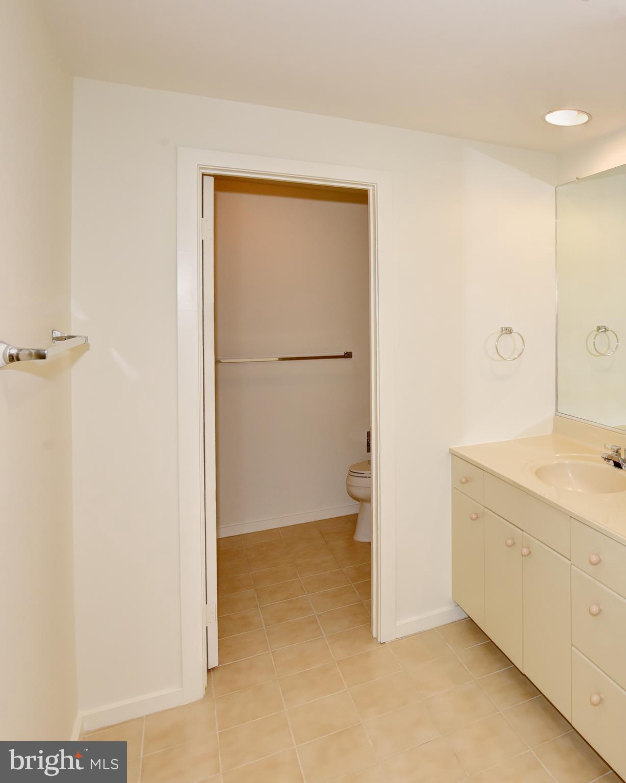 11571 Hemingway Drive Reston, VA 20194 - Photo 37 of 41