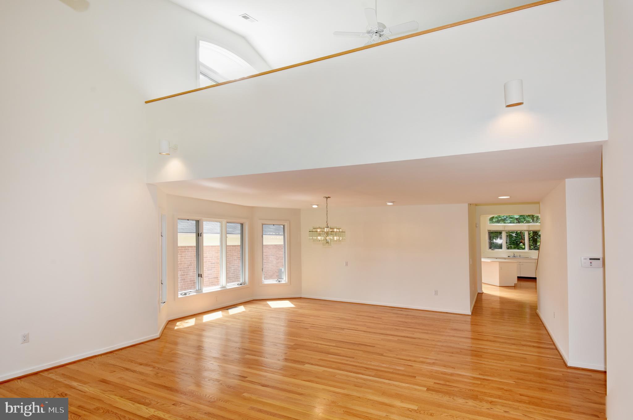 11571 Hemingway Drive Reston, VA 20194 - Photo 8 of 41