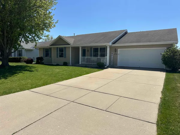 $374,900 | 3718 Labrador Drive, Janesville, WI 53546
