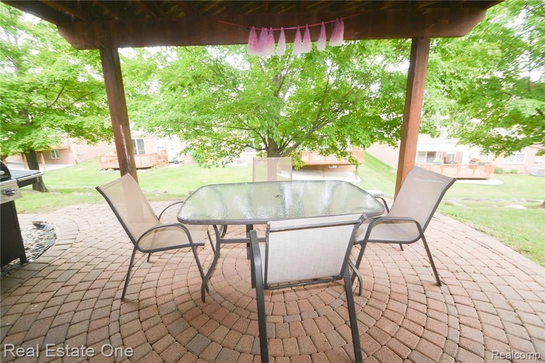 1139 Churchill Circle, Unit 43 Rochester, MI 48307 - Photo 17 of 24 DSC_7607 - Copy.jpg