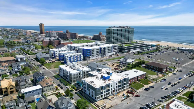 a picture of city view