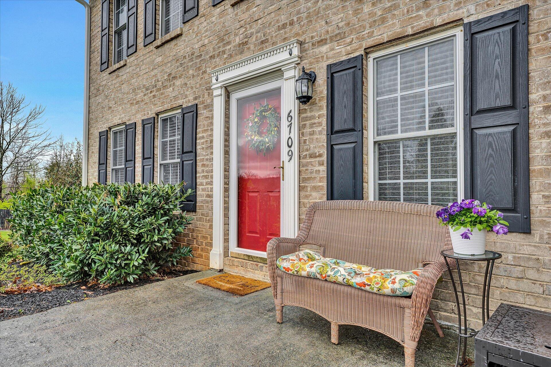 6709 Albert Road Roanoke, VA 24019 - Photo 3 of 37 Patio Entry