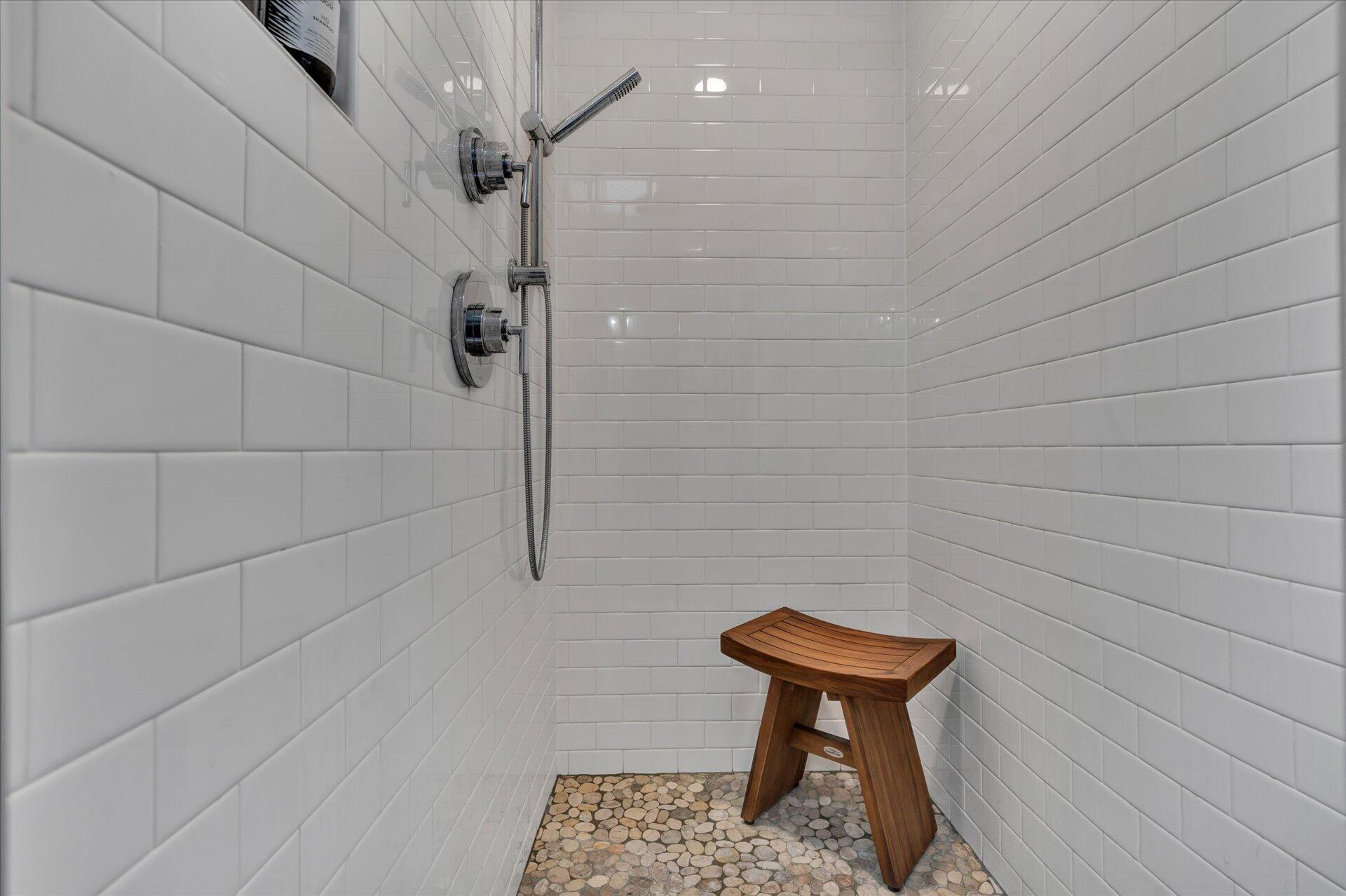 6709 Albert Road Roanoke, VA 24019 - Photo 32 of 37 Walk in Shower