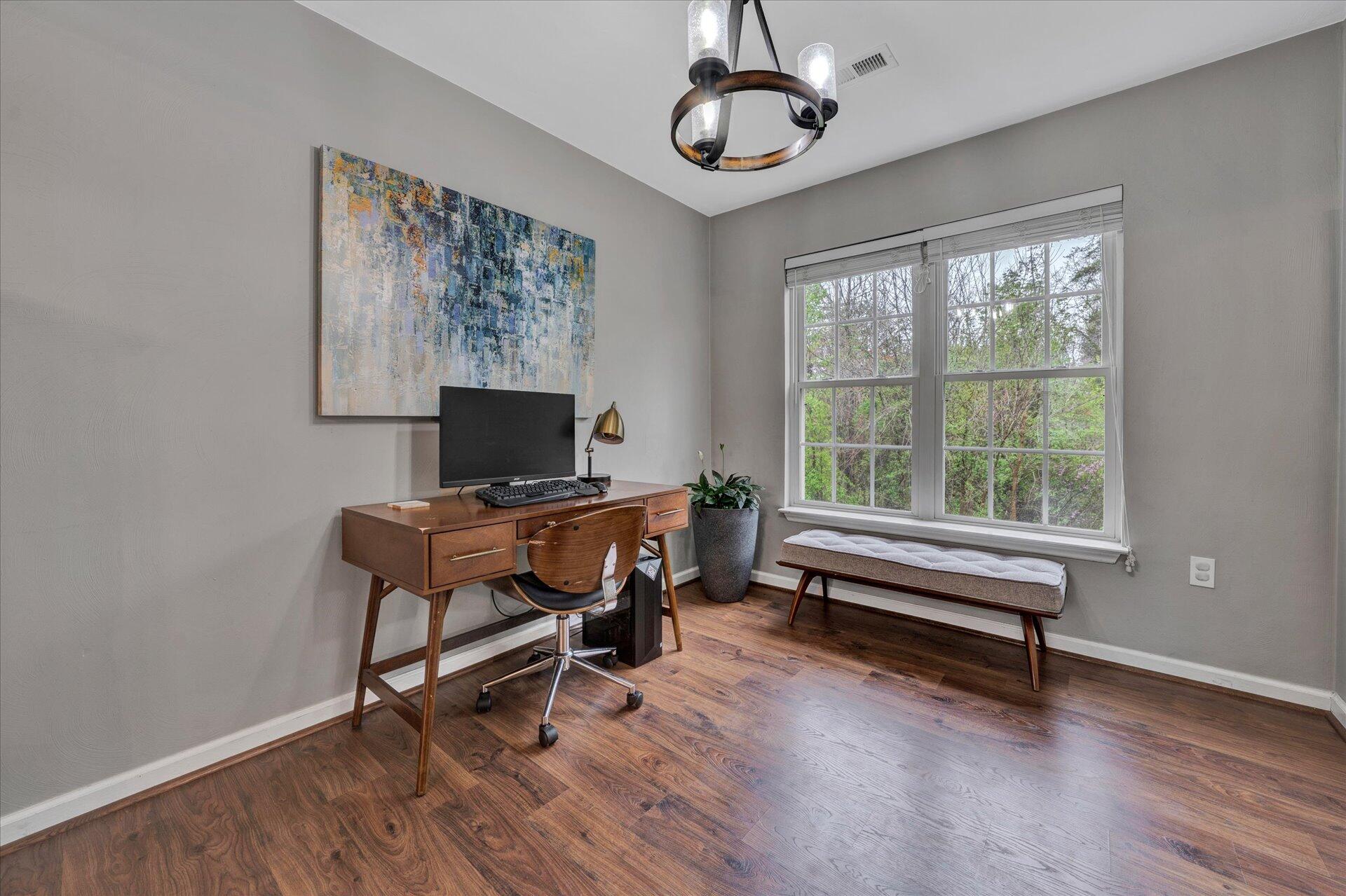 6709 Albert Road Roanoke, VA 24019 - Photo 10 of 37 Light and View