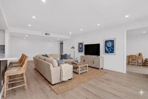 $890,000 | 1748 Jupiter Cove Drive, Unit 319, Jupiter, FL 33469