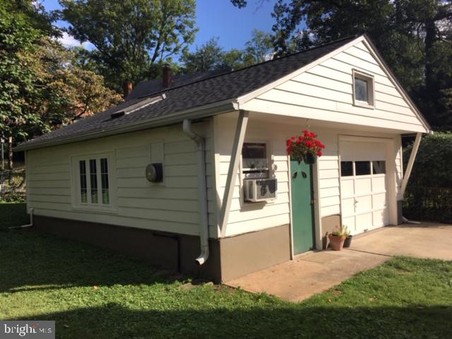 3128 Jennings Road Kensington, MD 20895 - Photo 3 of 38 Gallery Image 3