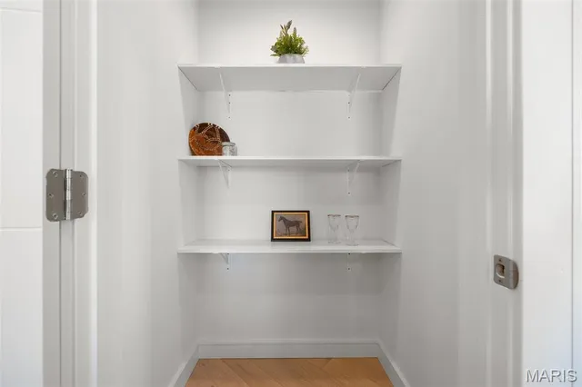 $839,900 | 1201 MacKay Place, St. Louis, MO 63104