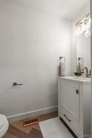 $839,900 | 1201 MacKay Place, St. Louis, MO 63104