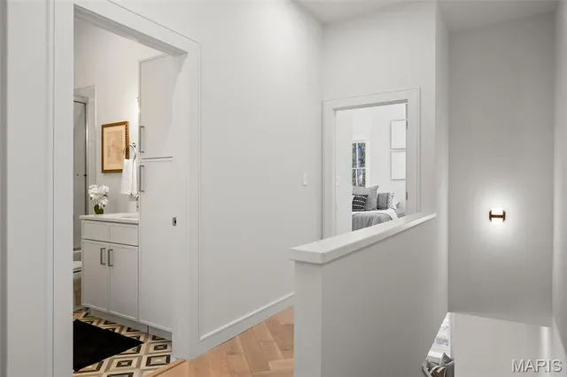 $839,900 | 1201 MacKay Place, St. Louis, MO 63104