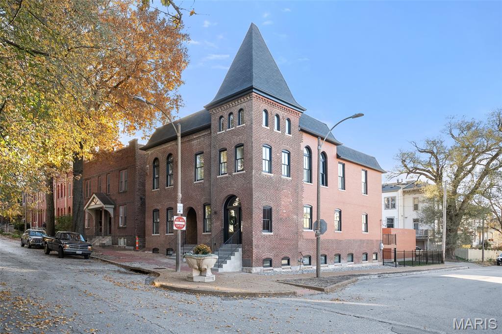 1201 MacKay Place St. Louis, MO 63104 - Photo 5 of 82