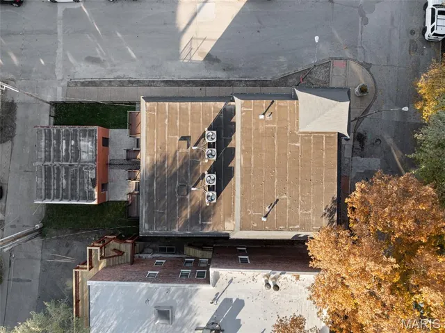 $839,900 | 1201 MacKay Place, St. Louis, MO 63104