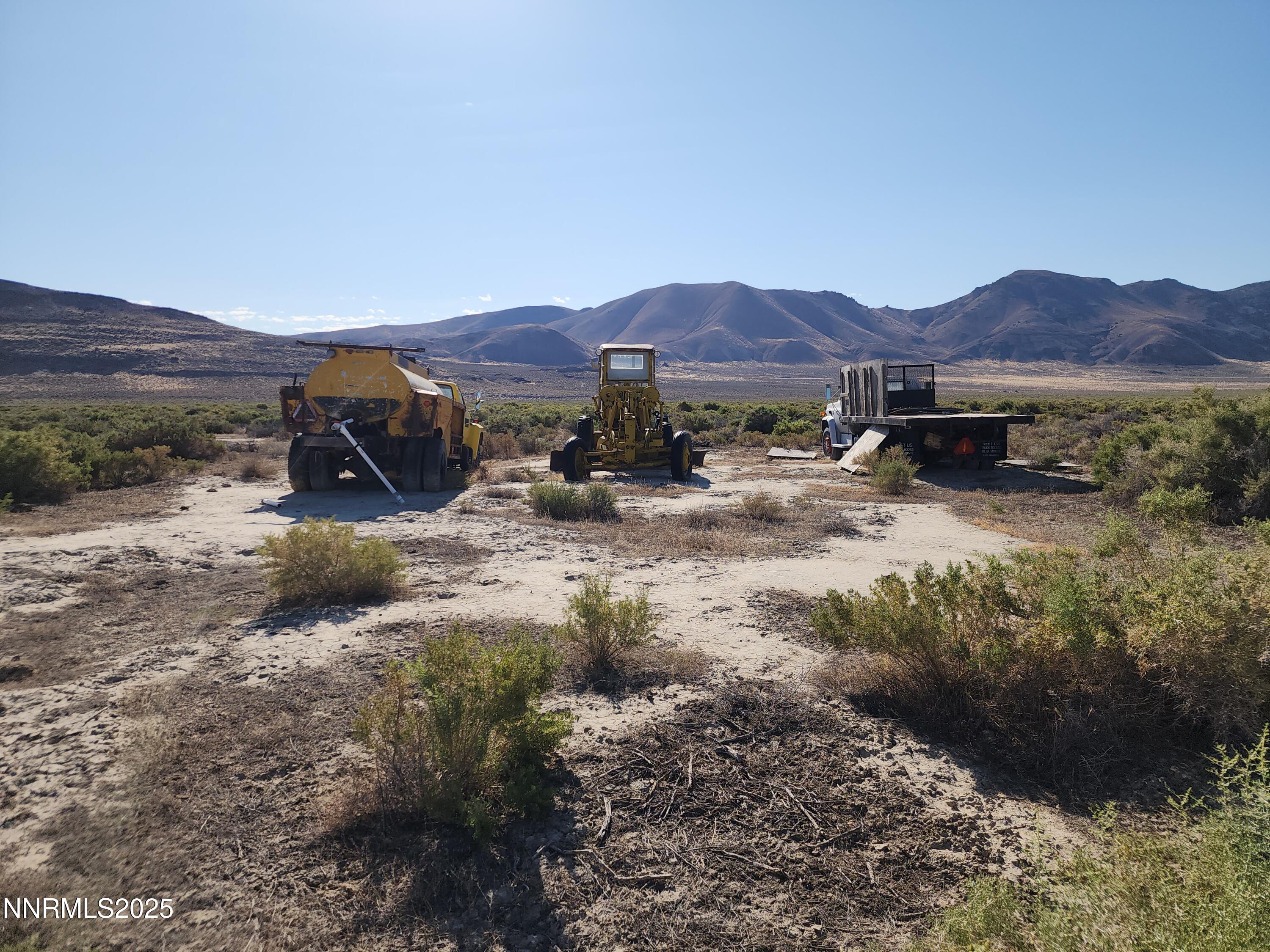 1385 Rancho Lane, Unit OUT IN HONEY LAKE BASIN ON NV SIDE Reno, NV 89510 - Photo 30 of 47 a view of a back yard