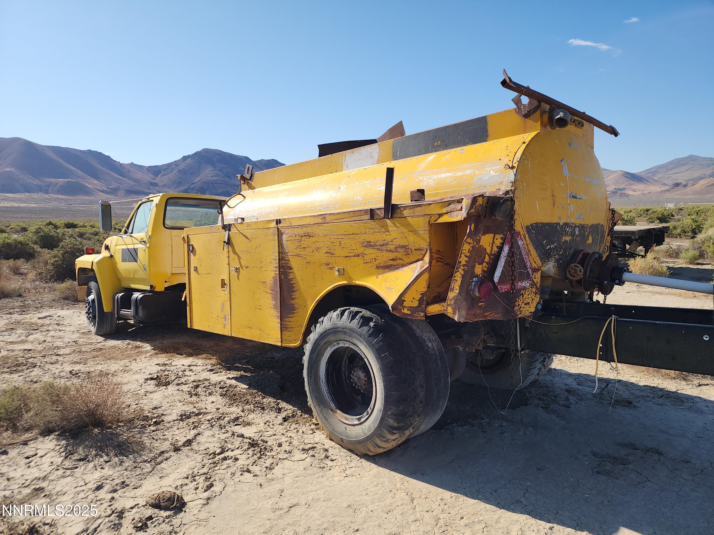 1385 Rancho Lane, Unit OUT IN HONEY LAKE BASIN ON NV SIDE Reno, NV 89510 - Photo 31 of 47 a view of outdoor space and deck