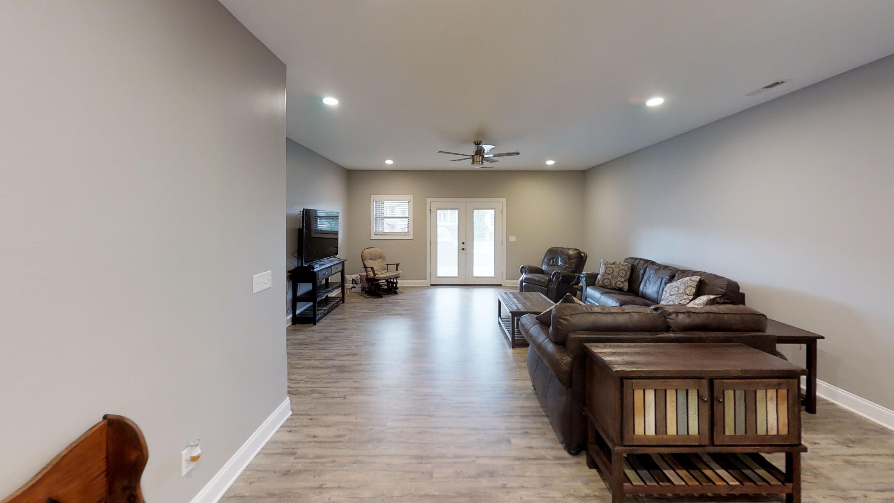 1255 New Lake Road, Unit 23 Spring City, TN 37381 - Photo 16 of 19 Living Room