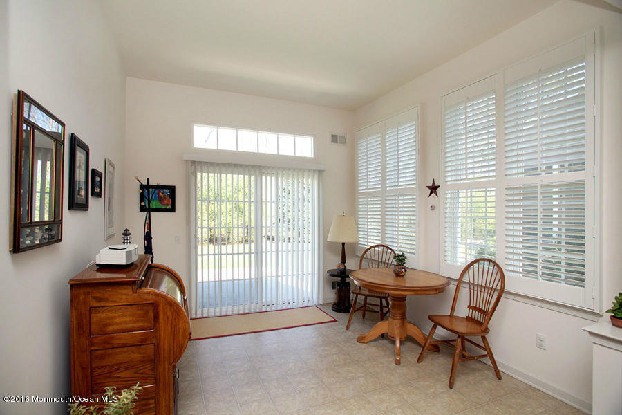 48 Muirfield Road Jackson, NJ 08527 - Photo 15 of 27 Sunroom