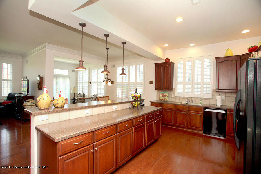 48 Muirfield Road Jackson, NJ 08527 - Photo 9 of 27 Kitchen