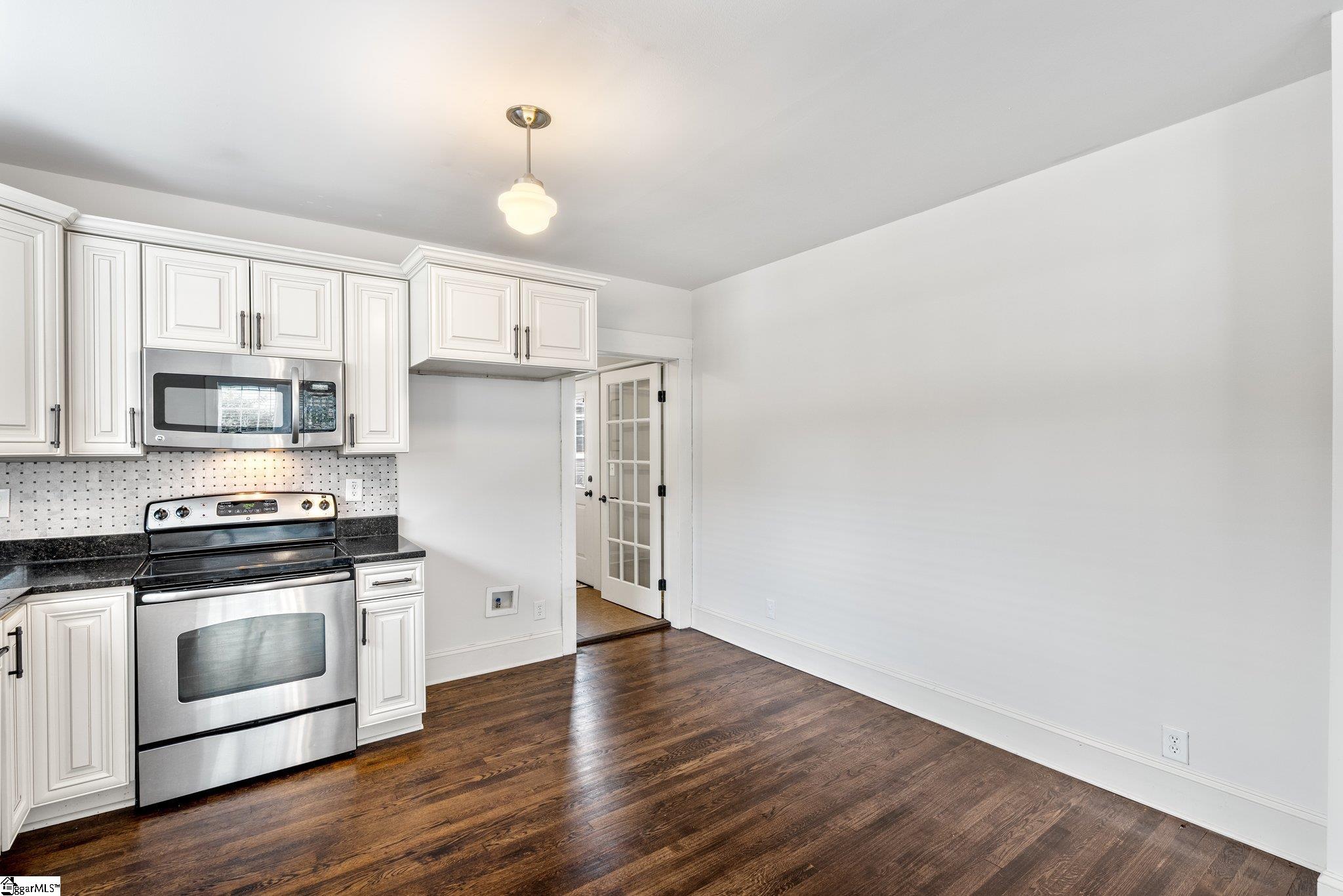 29 Blair Street Greenville, SC 29607 - Photo 8 of 31 Gallery Image 8
