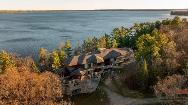 $2,750,000 | 5568 50th Street Northwest, Hackensack, MN 56452