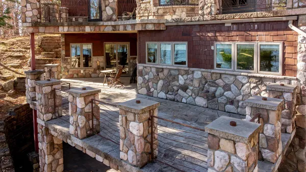 $2,750,000 | 5568 50th Street Northwest, Hackensack, MN 56452