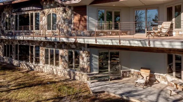 $2,750,000 | 5568 50th Street Northwest, Hackensack, MN 56452