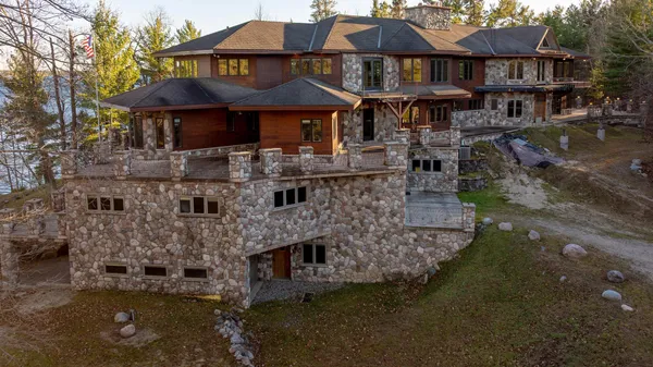 $2,750,000 | 5568 50th Street Northwest, Hackensack, MN 56452