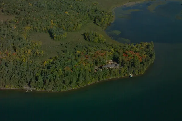 $2,750,000 | 5568 50th Street Northwest, Hackensack, MN 56452