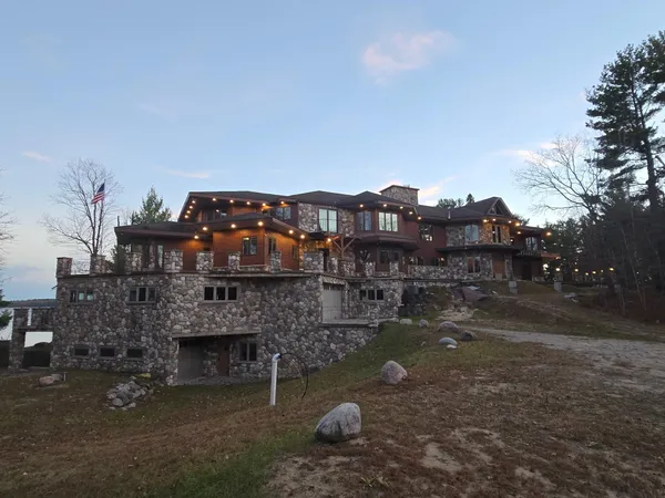 $2,750,000 | 5568 50th Street Northwest, Hackensack, MN 56452