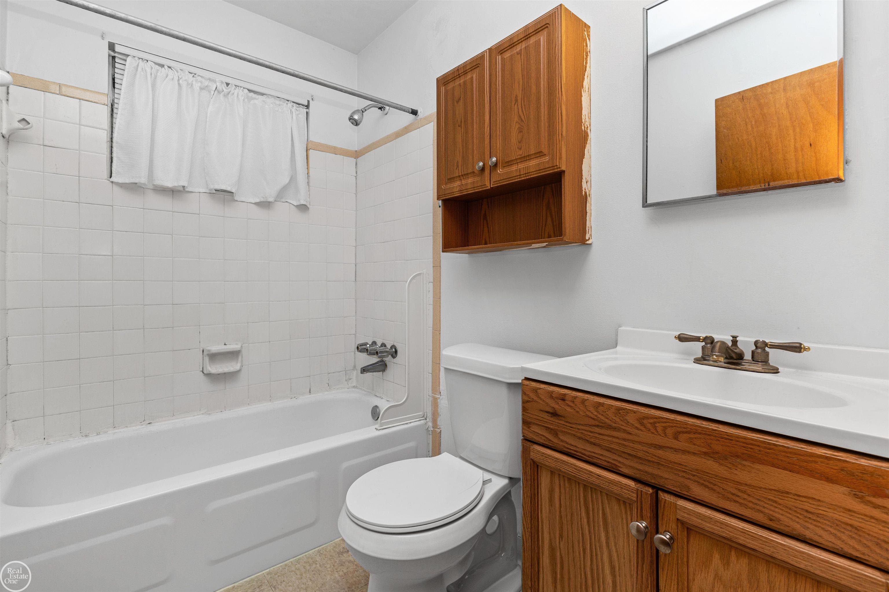 6793 Prospect Avenue Warren, MI 48091 - Photo 18 of 39