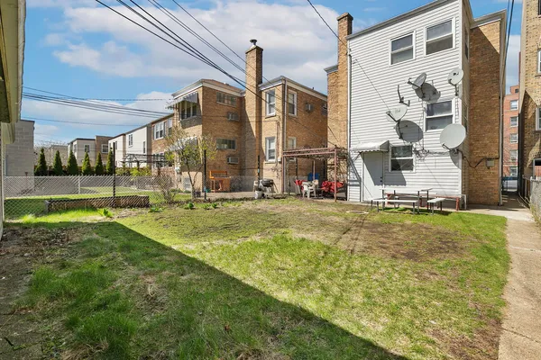 $650,000 | 2623 West Berwyn Avenue, Chicago, IL 60625