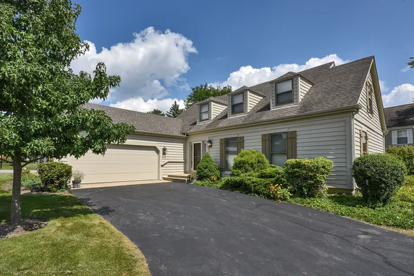 $679,900 | 119 North Craigie Lane, Inverness, IL 60067
