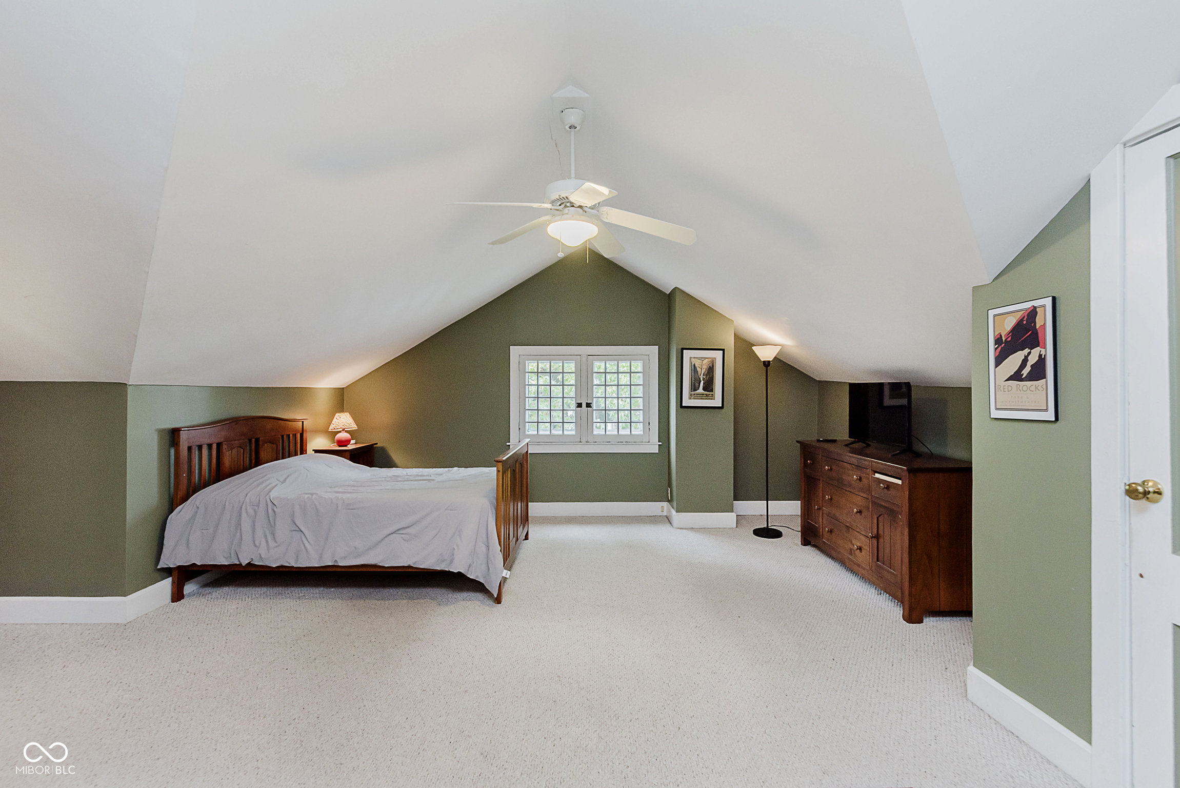 302 East 32nd Street Indianapolis, IN 46205 - Photo 23 of 38