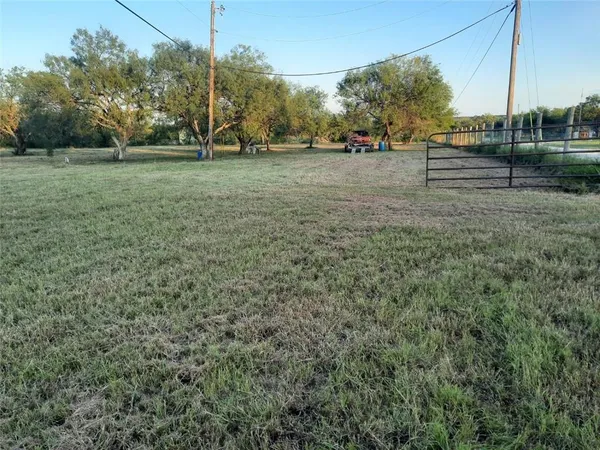 $199,999 | 118 Valerie Lane, Dale, TX 78616