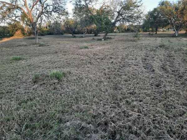 $199,999 | 118 Valerie Lane, Dale, TX 78616
