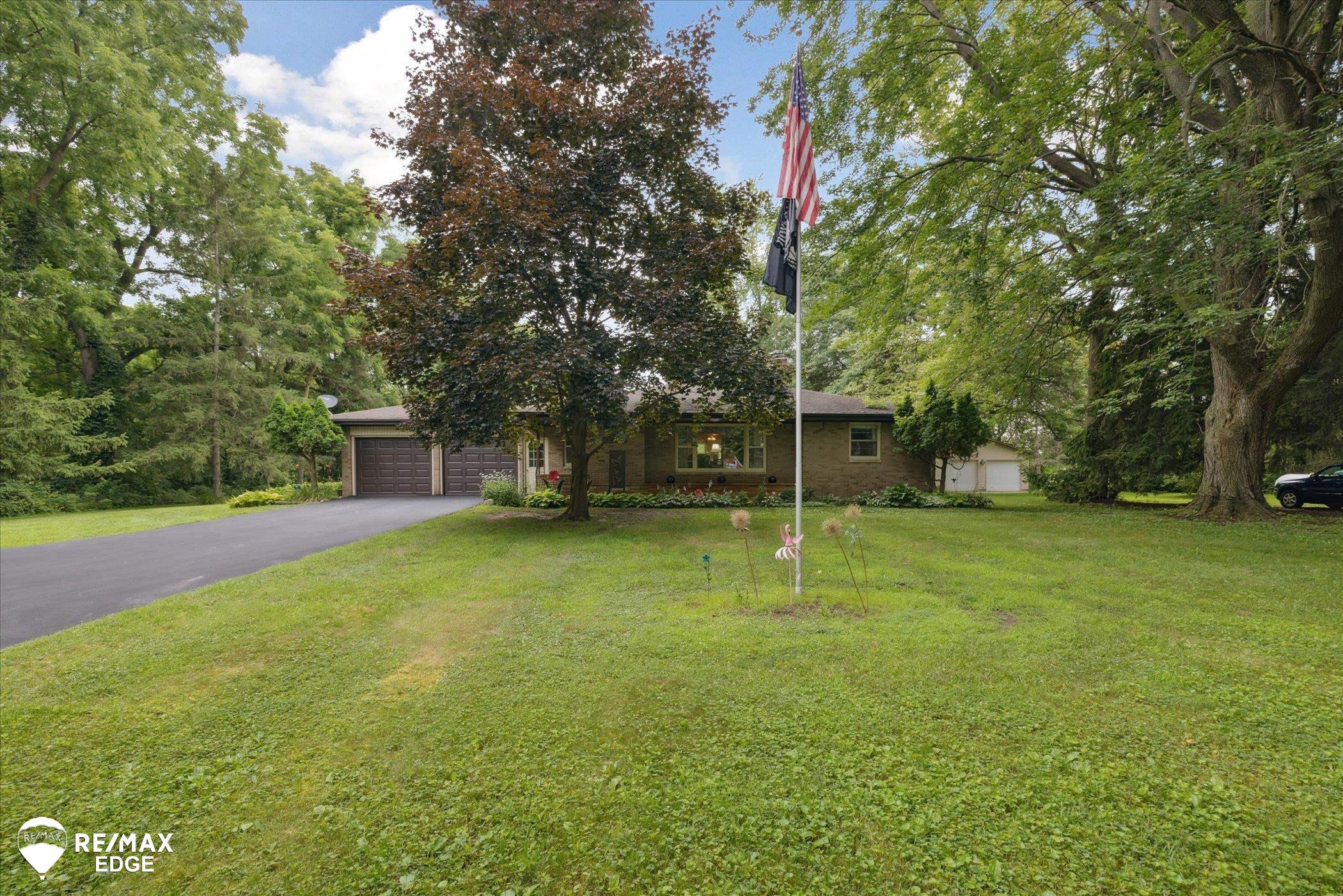 801 Tyrrell Road Bancroft, MI 48414 - Photo 3 of 41