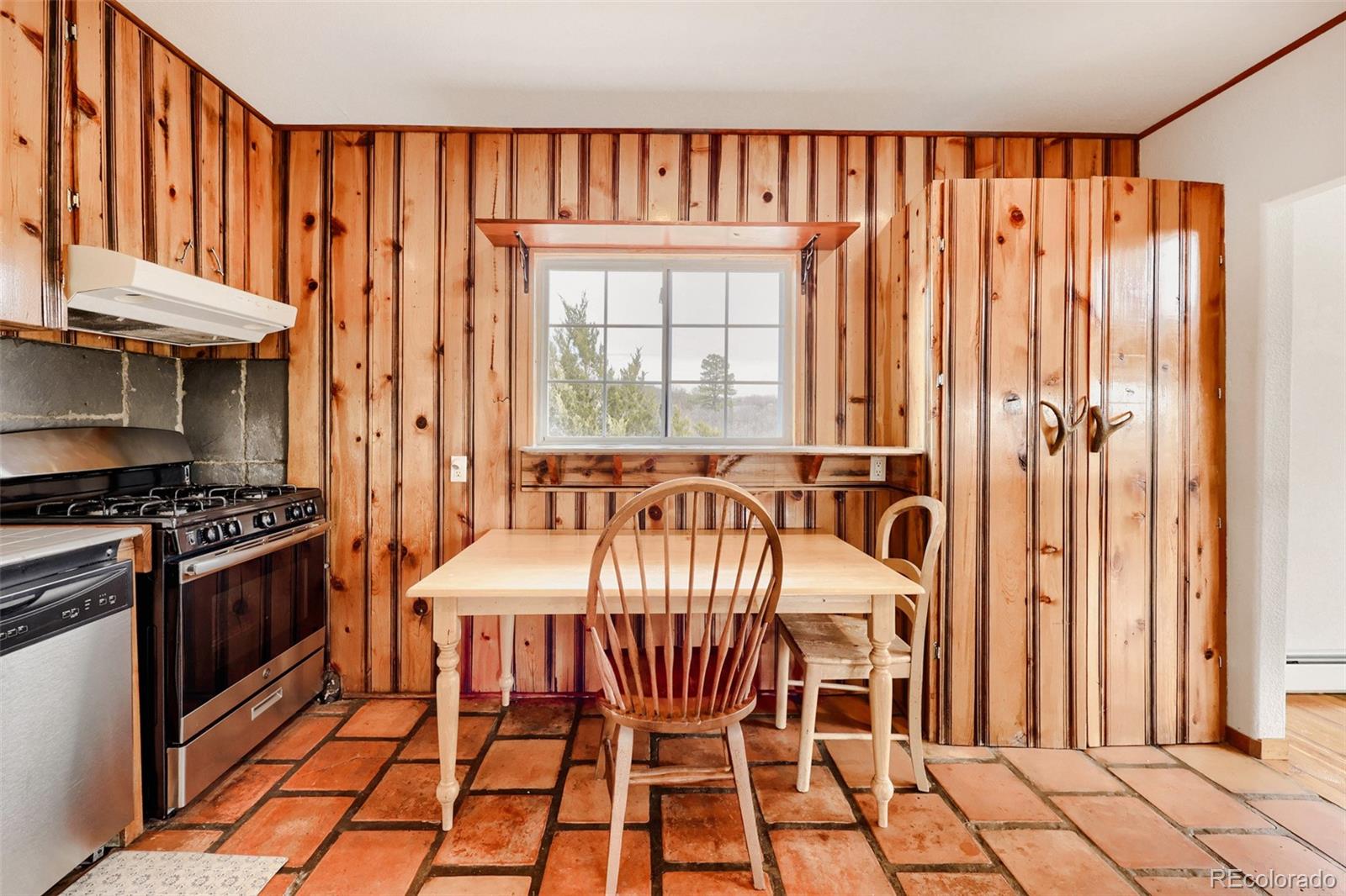 433 Tomah Road Castle Rock, CO 80109 - Photo 12 of 40