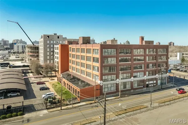 $2,250 | 4100 Forest Park Avenue, Unit 501, St. Louis, MO 63108