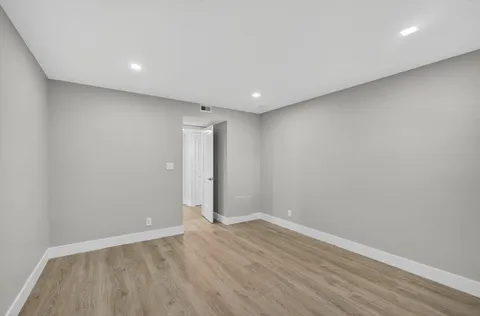 $415,000 | 1030 Us Highway, Unit 105, North Palm Beach, FL 33408