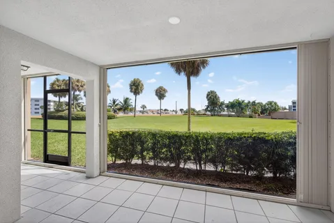 $415,000 | 1030 Us Highway, Unit 105, North Palm Beach, FL 33408