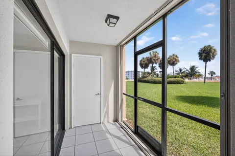 $415,000 | 1030 Us Highway, Unit 105, North Palm Beach, FL 33408
