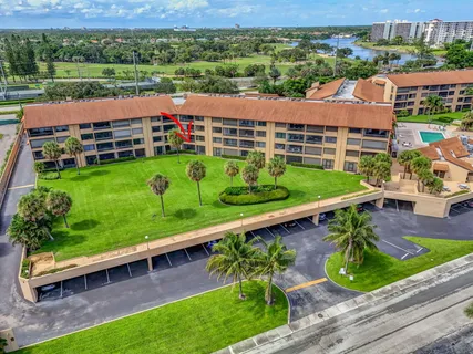 $415,000 | 1030 Us Highway, Unit 105, North Palm Beach, FL 33408