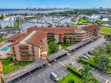 $415,000 | 1030 Us Highway, Unit 105, North Palm Beach, FL 33408
