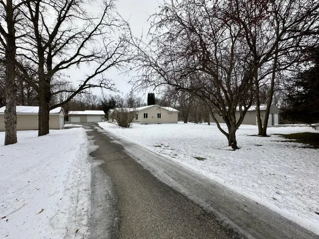$545,000 | 21151 150th Street, Sauk Centre, MN 56378